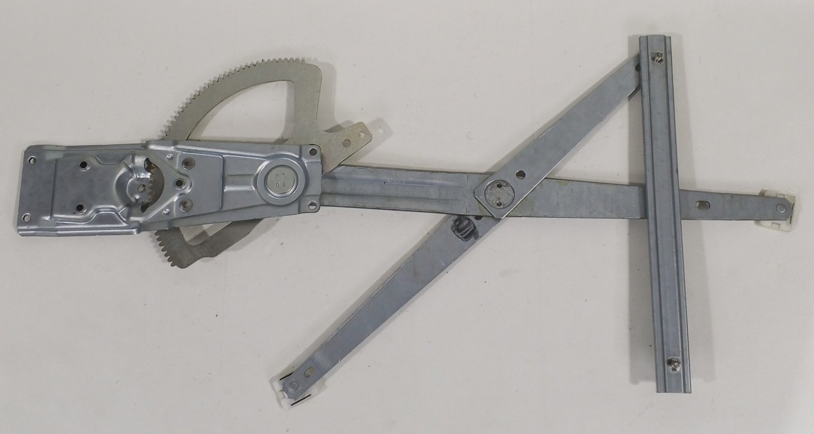 A 000 725 00 02 Mercedes-Benz Window Regulator Left Genuine OEM - Image 3