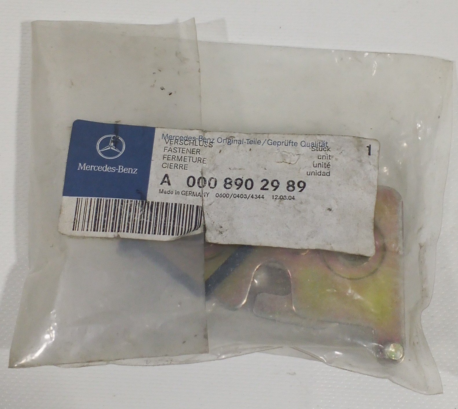 A 000 890 29 89 Mercedes Fastener Clip Genuine OEM Closure Fixing Part