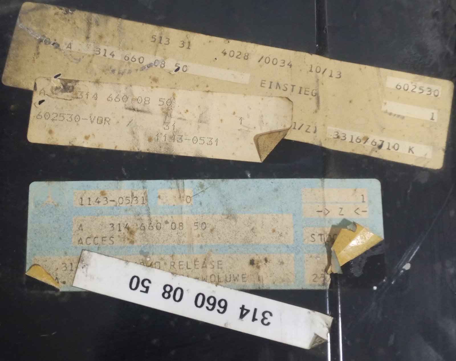 A 314 660 08 50 Mercedes-Benz Entry Step Body Part Genuine OEM - Image 3