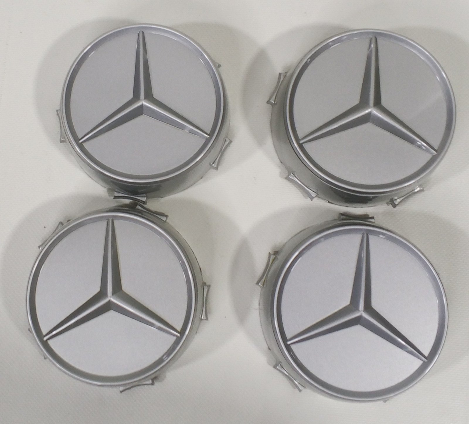 A 601 401 03 25 Mercedes Wheel Hub Cap Genuine OEM Center Cover - Image 2