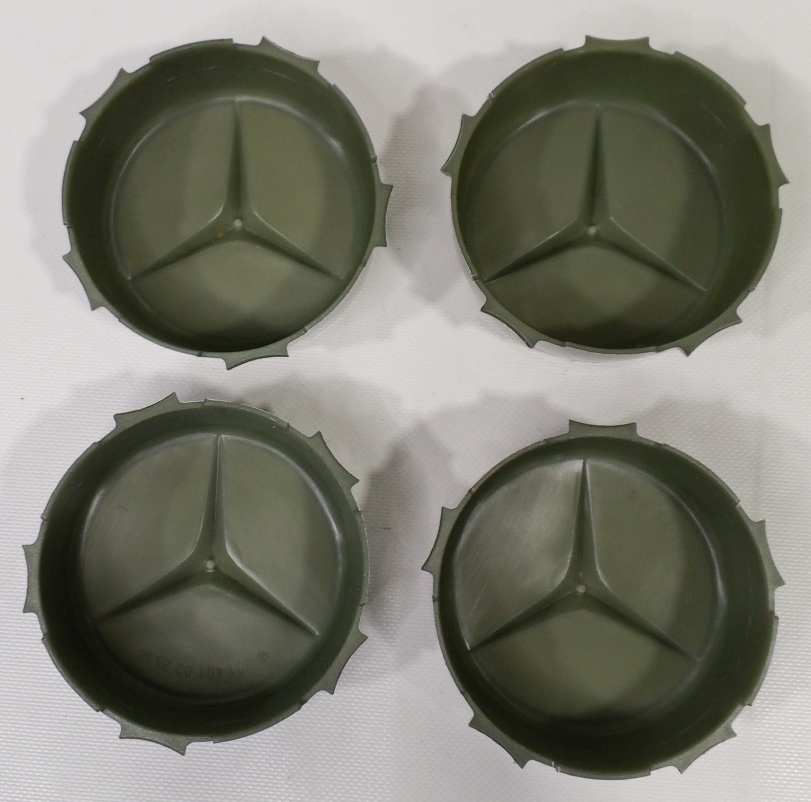 A 601 401 03 25 Mercedes Wheel Hub Cap Genuine OEM Center Cover - Image 3