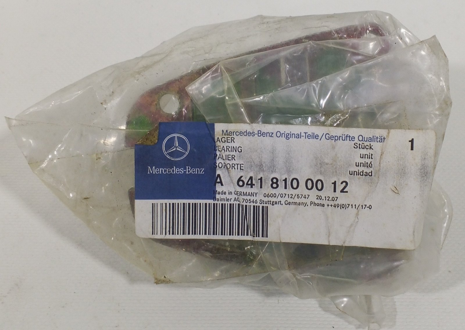 A 641 810 00 12 Mercedes-Benz Bearing Support Genuine OEM Mounting