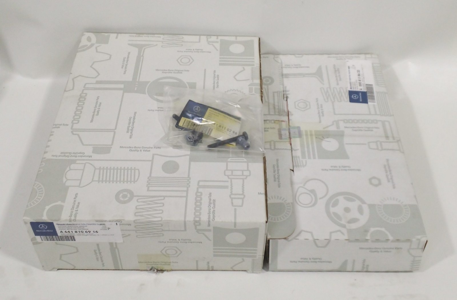 A 641 810 63 16 Mercedes-Benz Exterior Rear View Mirror Genuine OEM - Image 2