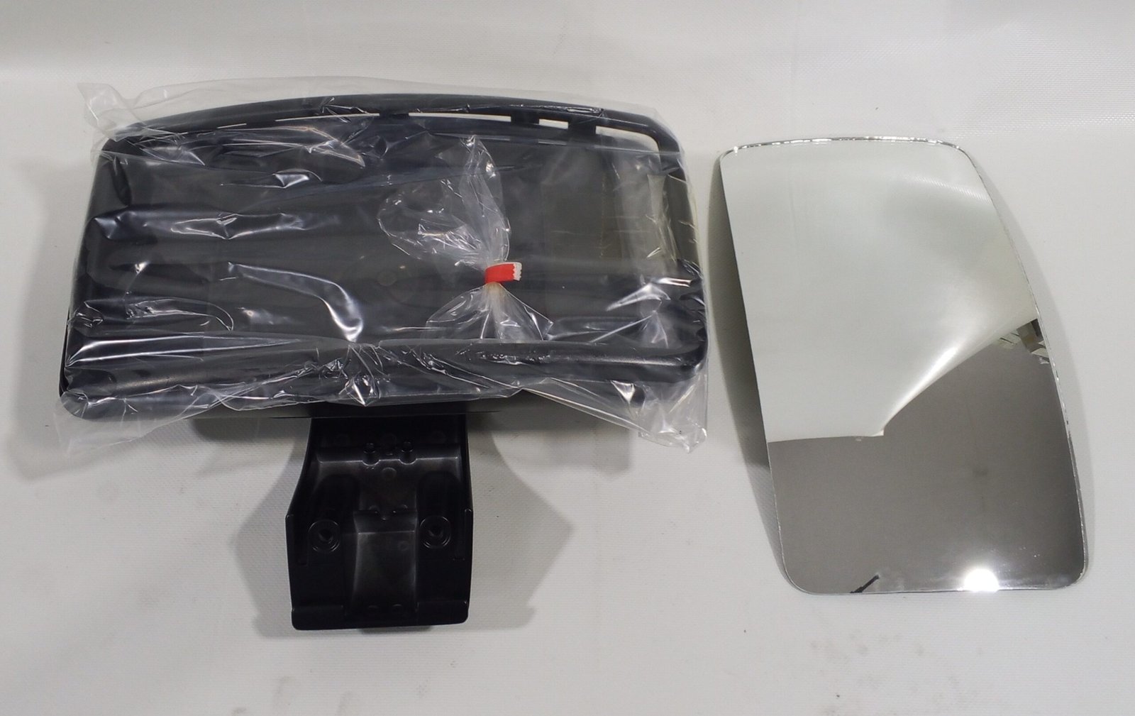 A 641 810 63 16 Mercedes-Benz Exterior Rear View Mirror Genuine OEM - Image 3