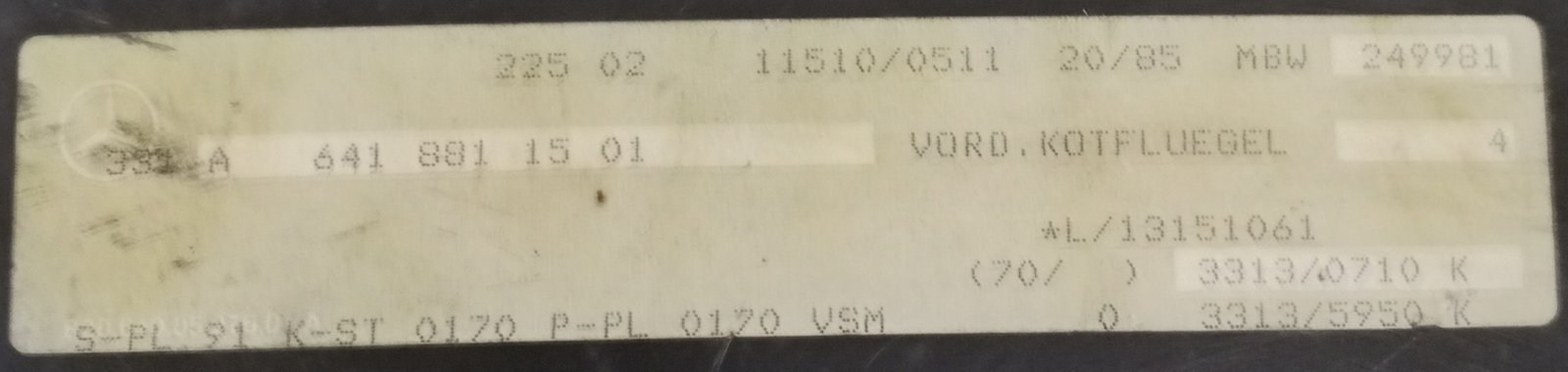 A 641 811 15 01 Mercedes Mudguard Cover Genuine OEM Front Fender Part - Image 4