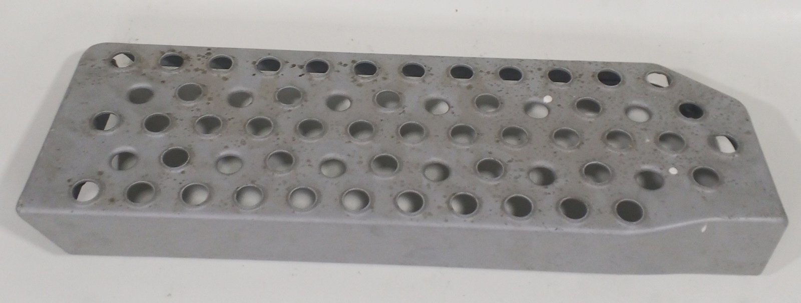 A 941 660 08 28 Mercedes-Benz Entry Step Panel Genuine OEM - Image 2