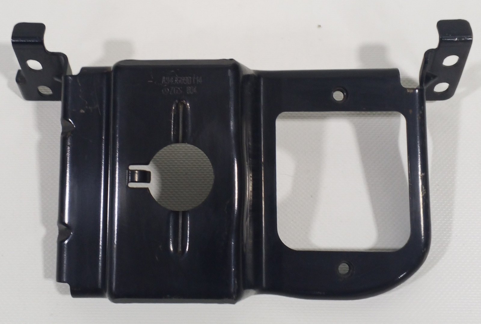 A 943 689 01 14 Mercedes Bracket OEM