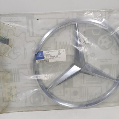 A 943 817 00 16 Mercedes-Benz Truck Front Star Emblem Genuine OEM