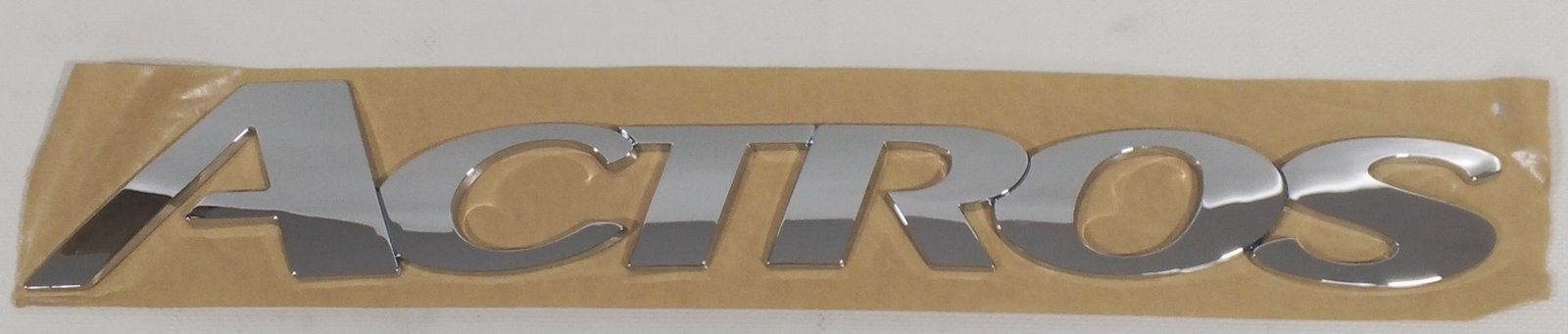 A 943 817 18 20 Mercedes-Benz Guide Sign Genuine OEM Truck Instruction Plate - Image 2