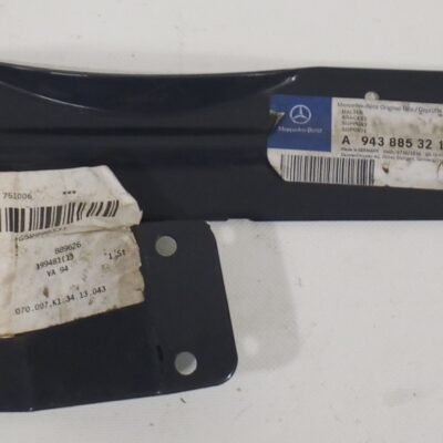 A 943 885 32 14 Mercedes Bracket Genuine OEM Support