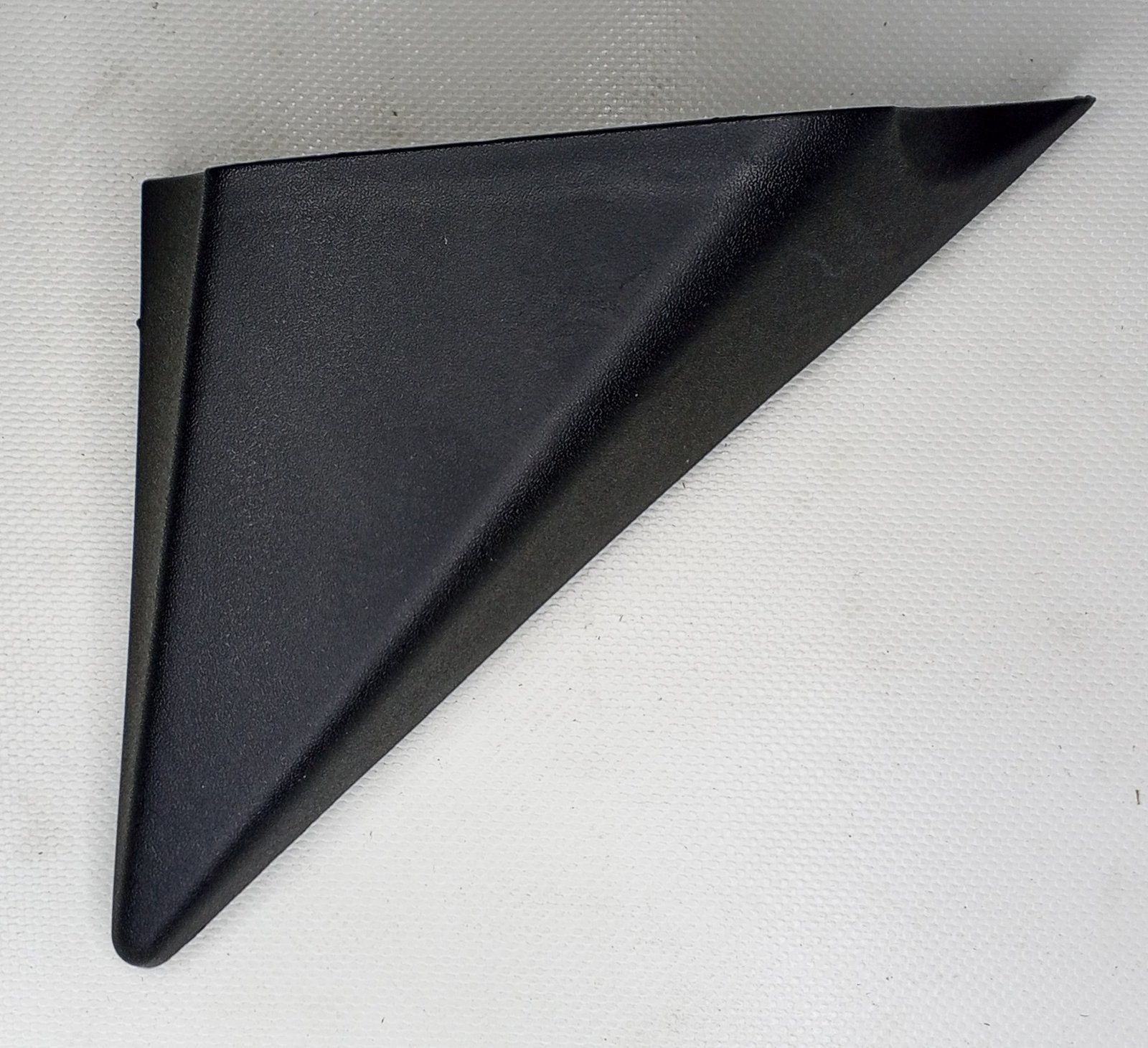 A 901 811 01 07 Mercedes Bumper Joint Cover Genuine OEM - Image 2