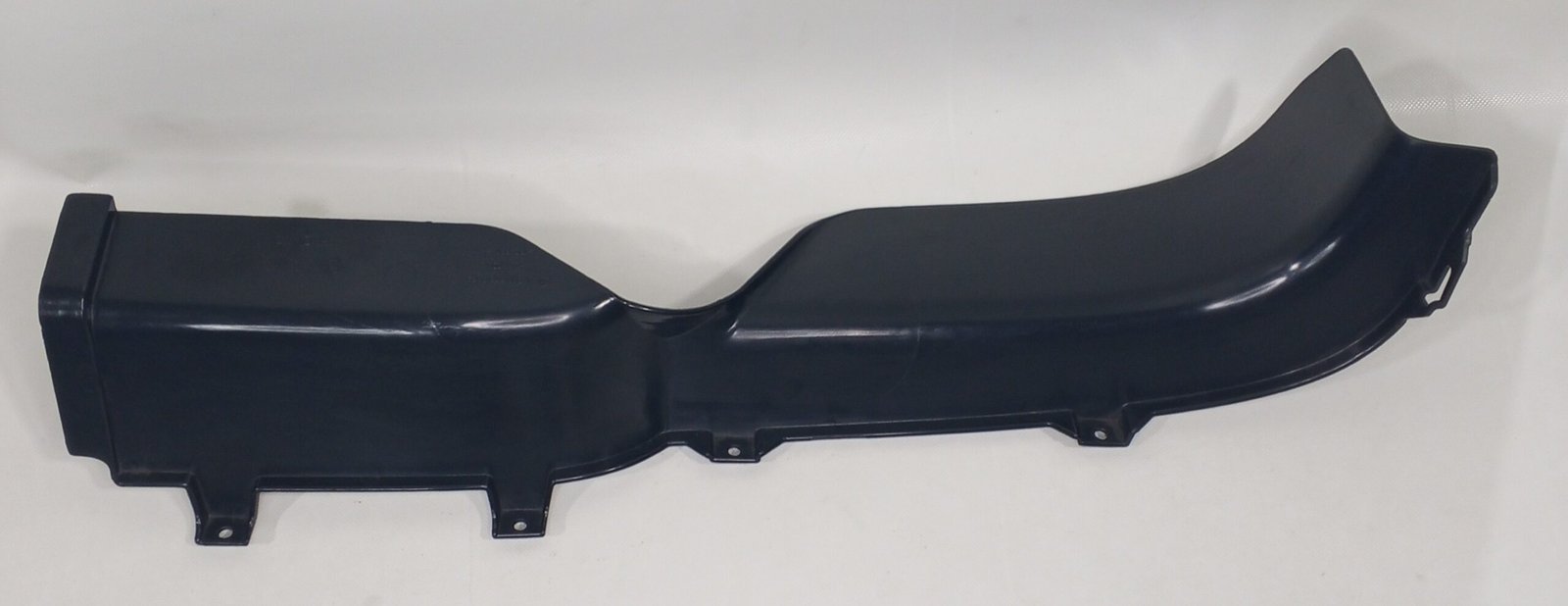 A 940 885 05 22 Mercedes Bumper Cover Right Side Genuine OEM - Image 2