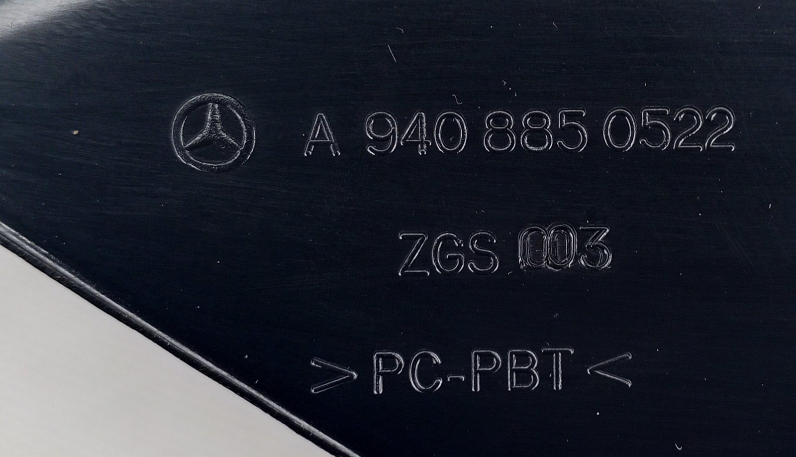 A 940 885 05 22 Mercedes Bumper Cover Right Side Genuine OEM - Image 3