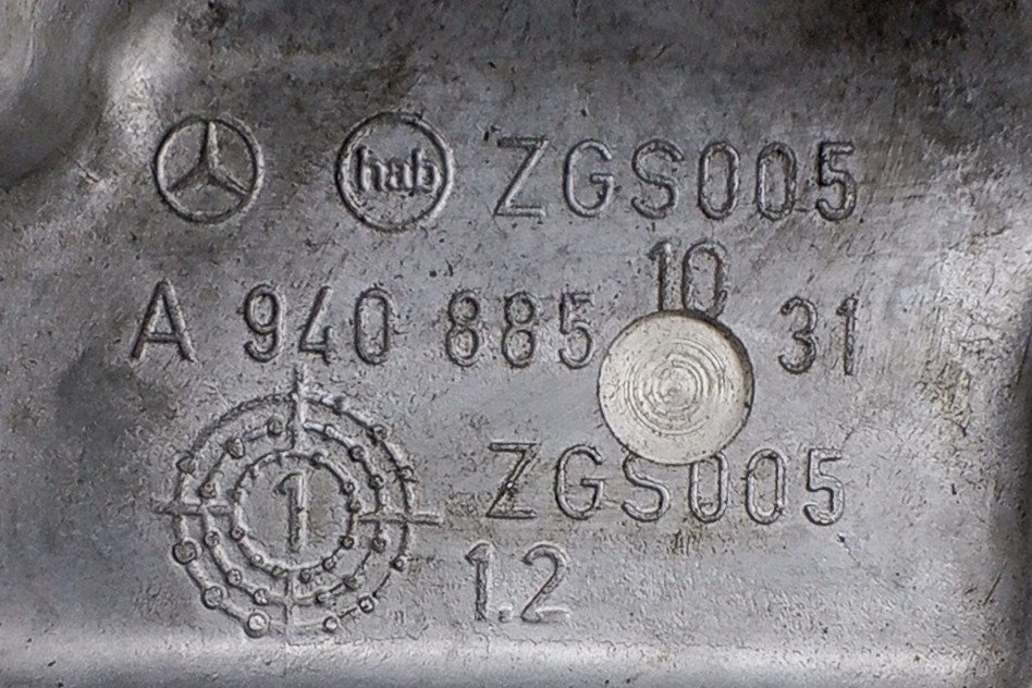 A 940 885 10 31 Mercedes Bumper Cover Genuine OEM - Image 4