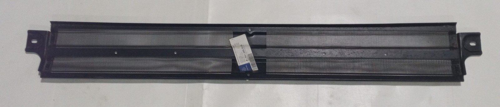 A 941 880 01 85 Mercedes Radiator Grille Genuine OEM