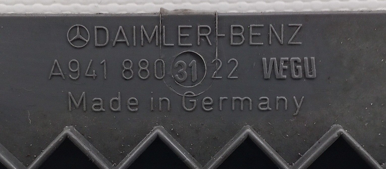 A 941 880 31 22 Mercedes Splash Guard Genuine OEM - Image 3