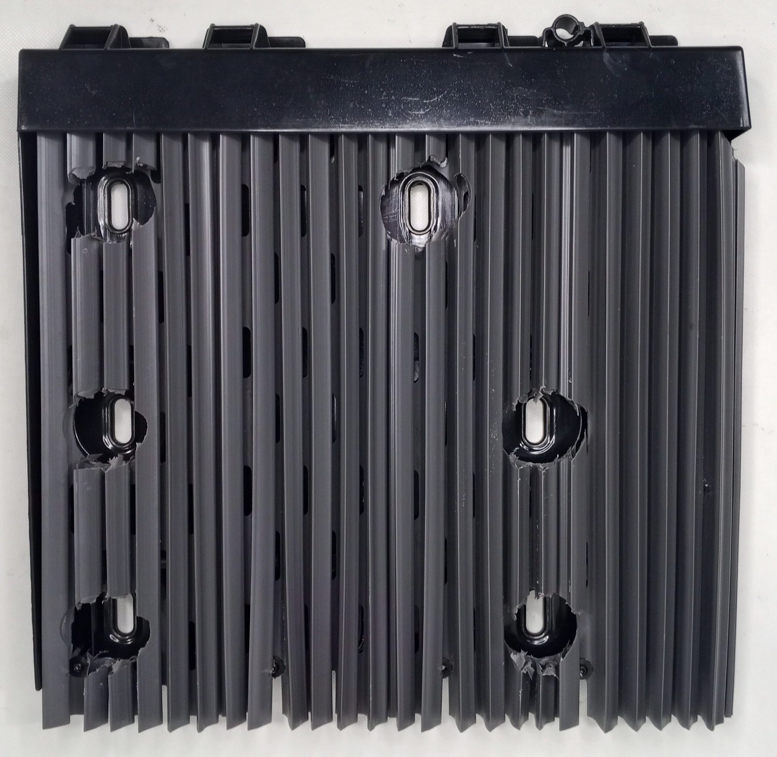 A 941 880 39 22 Mercedes Splash Guard Genuine OEM - Image 2