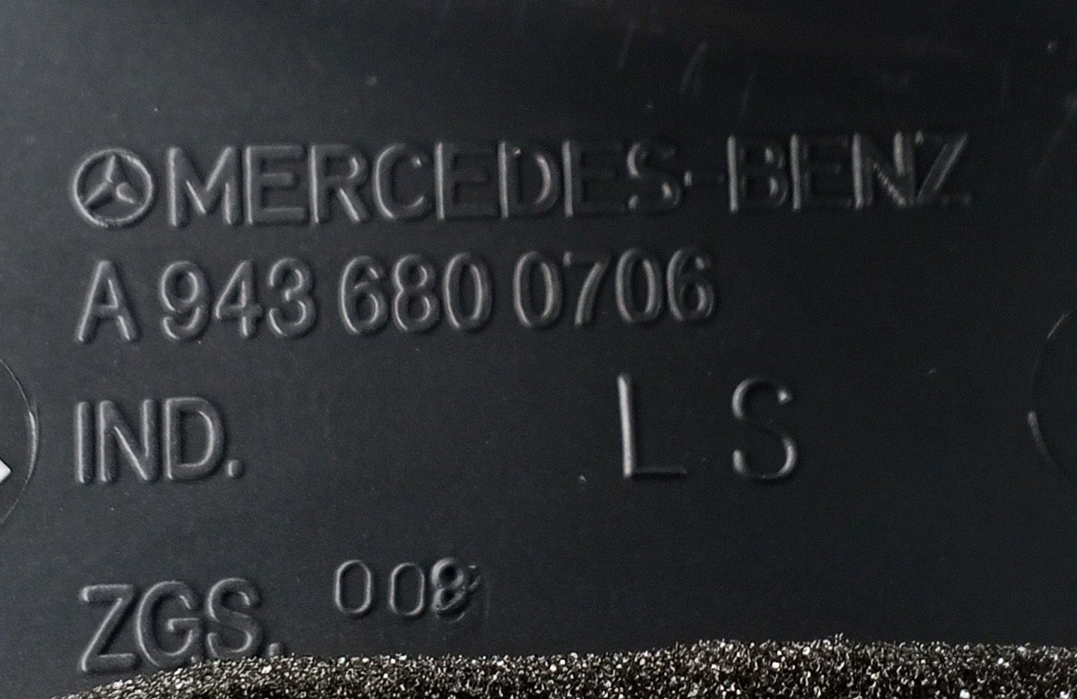 A 943 680 07 06 Mercedes Interior Panel Genuine OEM - Image 4