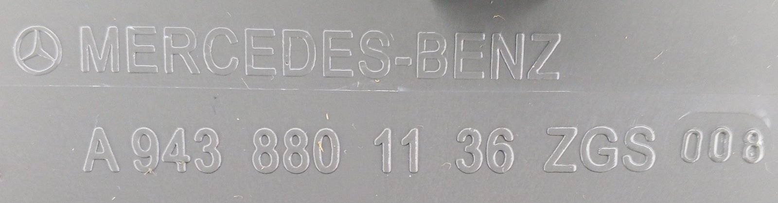 A 943 880 11 36 Mercedes Baffle Plate Genuine OEM - Image 4