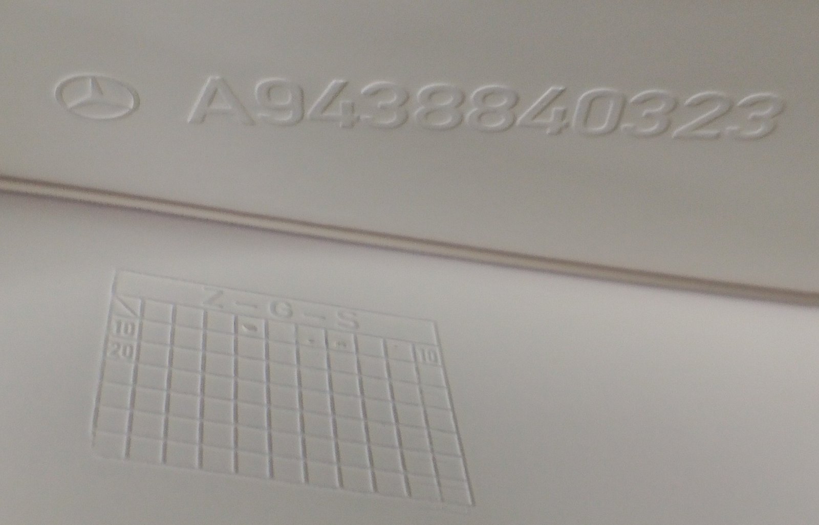 A 943 884 03 23 Mercedes Cover Genuine OEM Cab Exterior Trim - Image 4