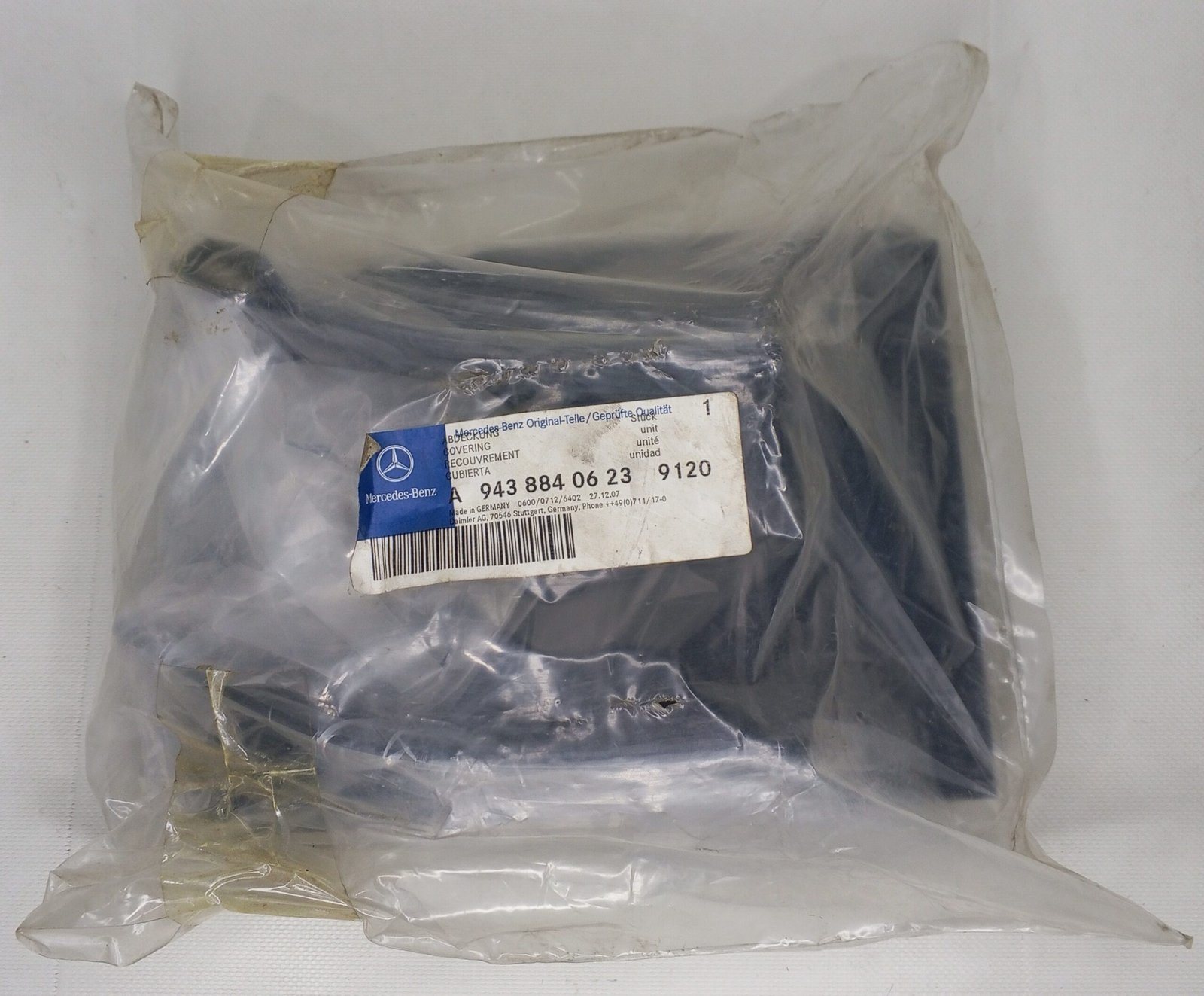 A 943 884 06 23 Mercedes Fender Cover Genuine OEM