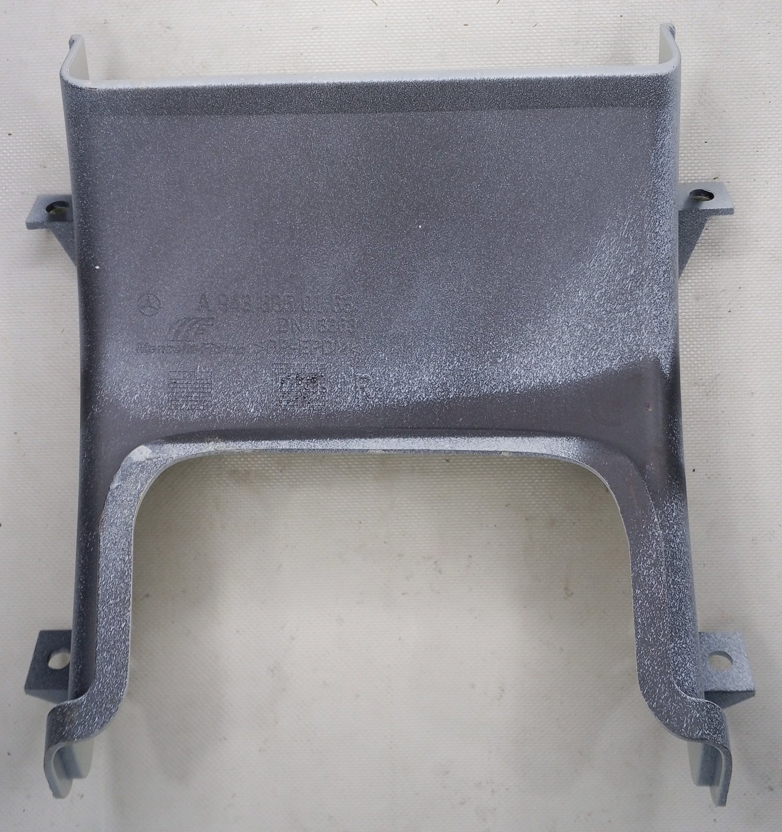 A 943 885 01 63 Mercedes Bumper Guide Genuine OEM - Image 3