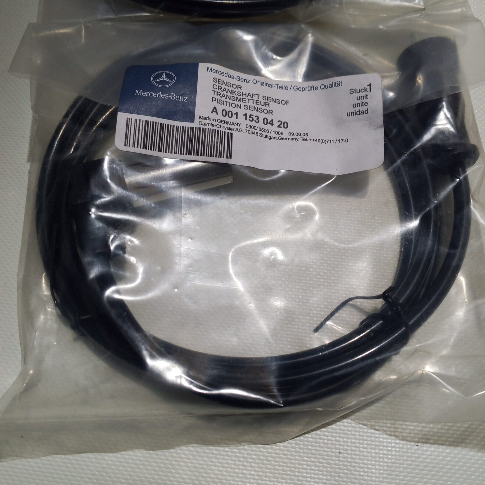 A0011530420 MERCEDES-BENZ SENSOR, ENGINE SPEED - Image 2